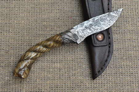 Cable Damascus Integral Recurve EDC Knife